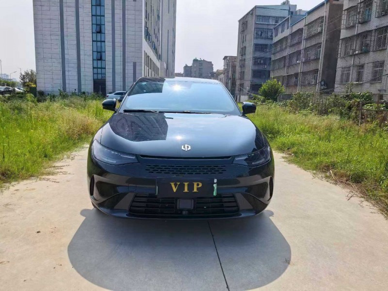 襄陽24年零跑汽車C011