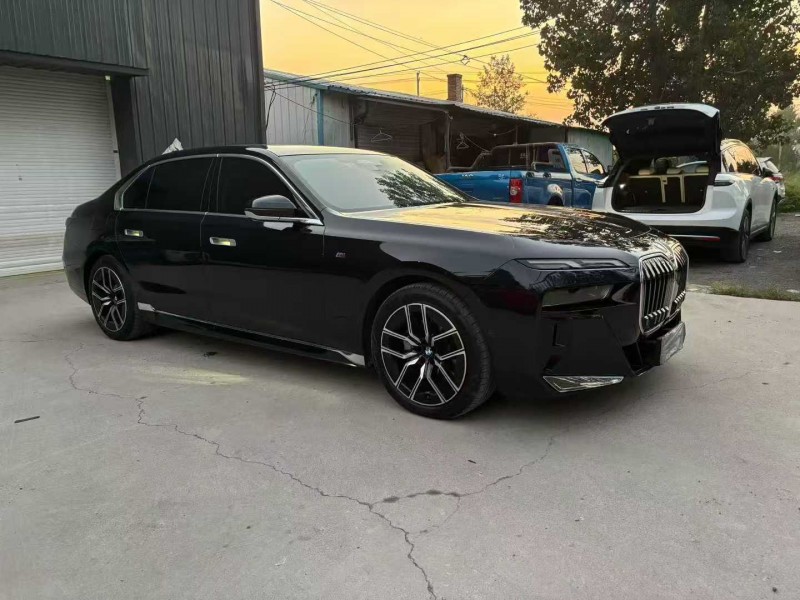 徐州23年宝马7系2