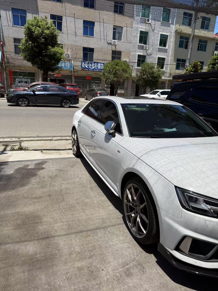 岳阳20年奥迪A4L3