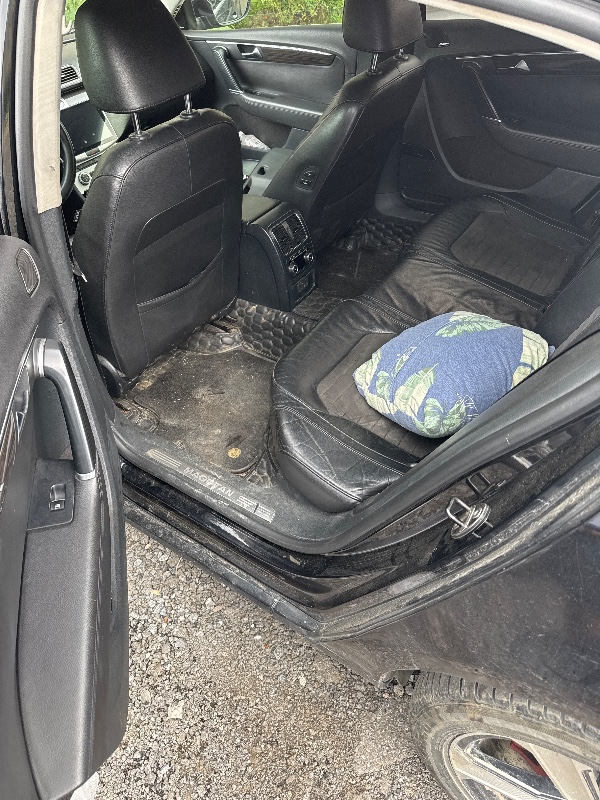 黔南12年大众迈腾3