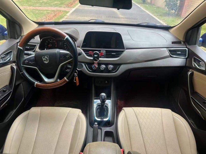 东莞18年宝骏3105