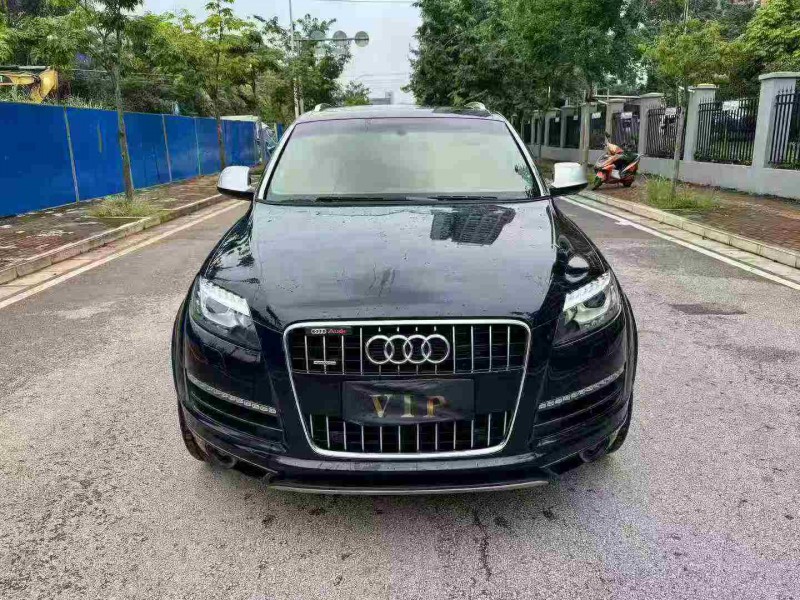南寧13年奧迪Q71