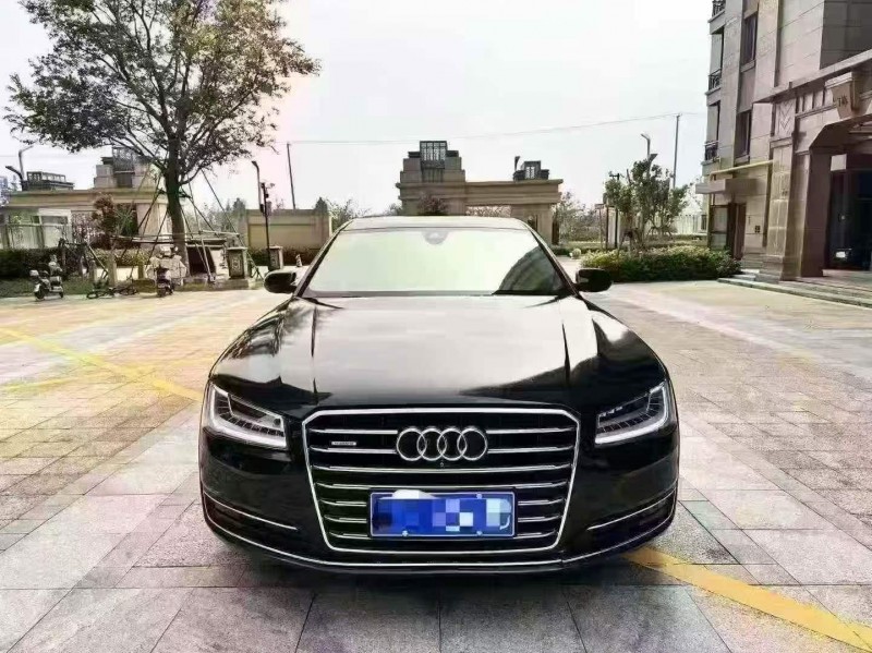 連云港18年奧迪A8L1