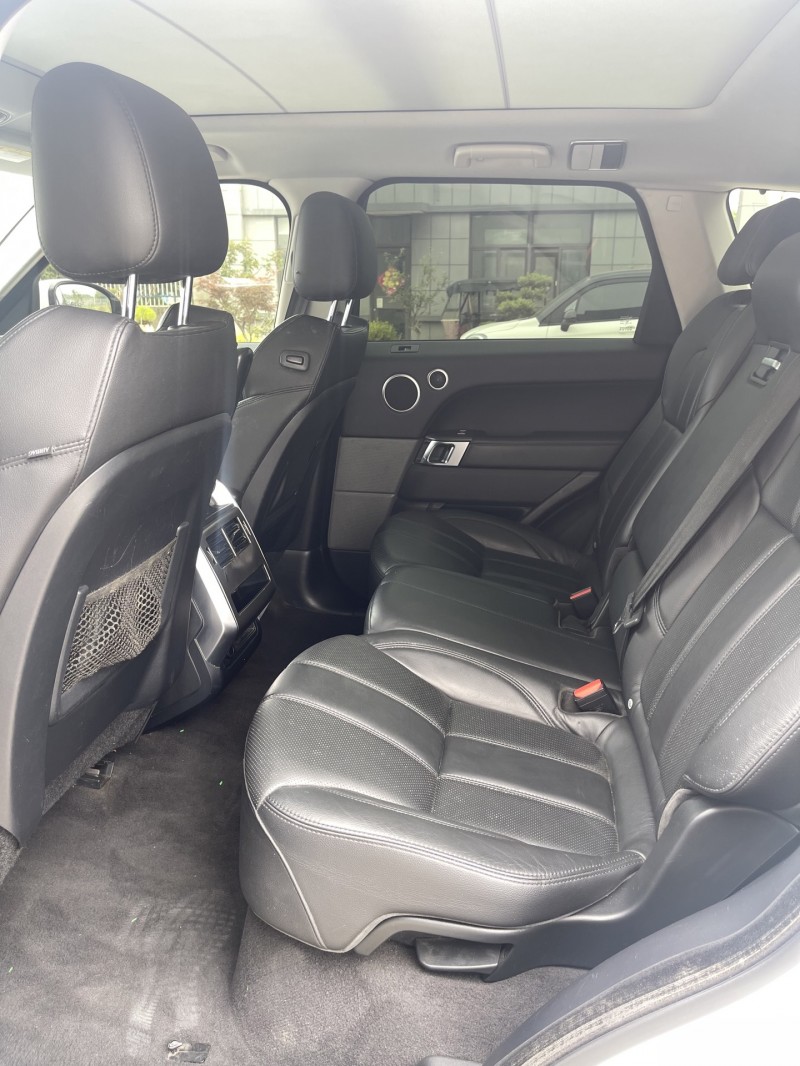 徐州17年路虎揽胜运动8