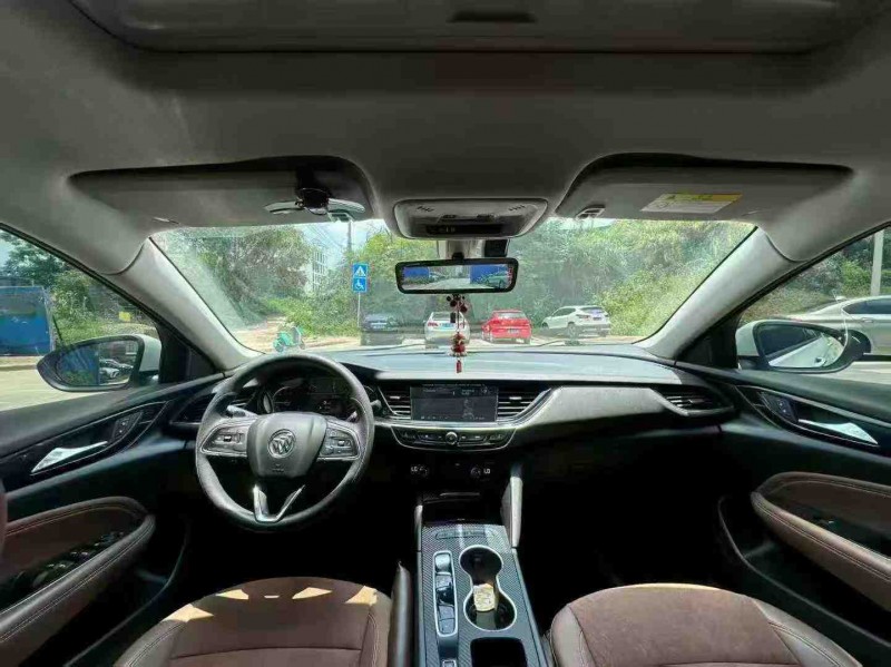 南宁22年别克君越5