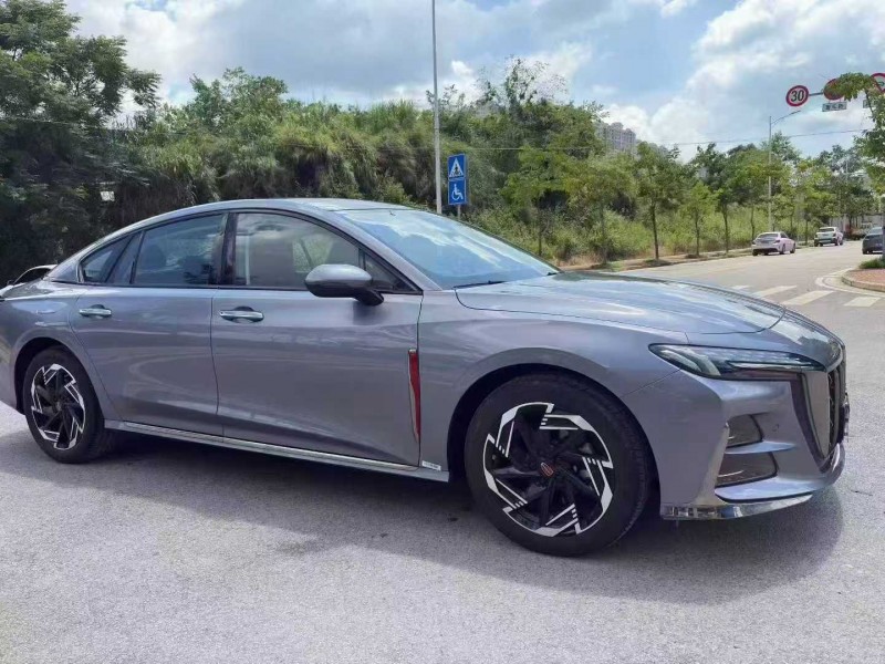 南宁24年红旗H62