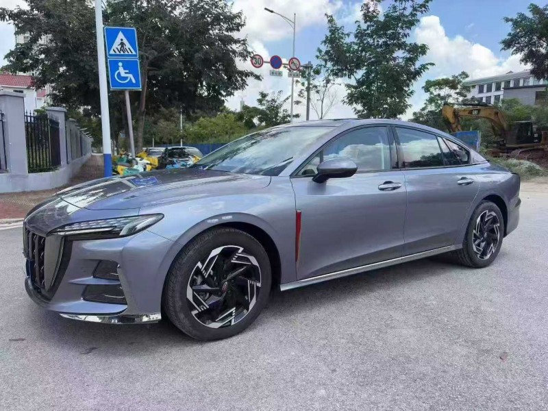 南宁24年红旗H63