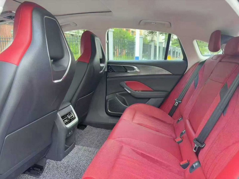 南宁24年红旗H66