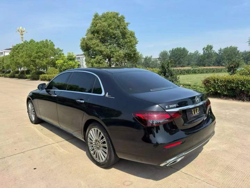 连云港23年奔驰E8