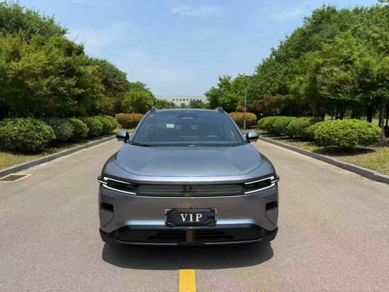 無錫25年長安汽車啟源1