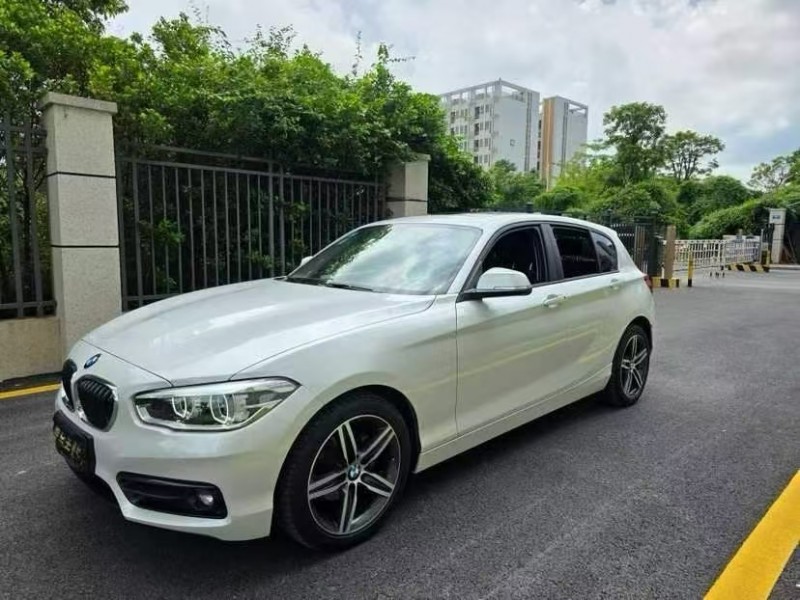 东莞19年宝马1系2