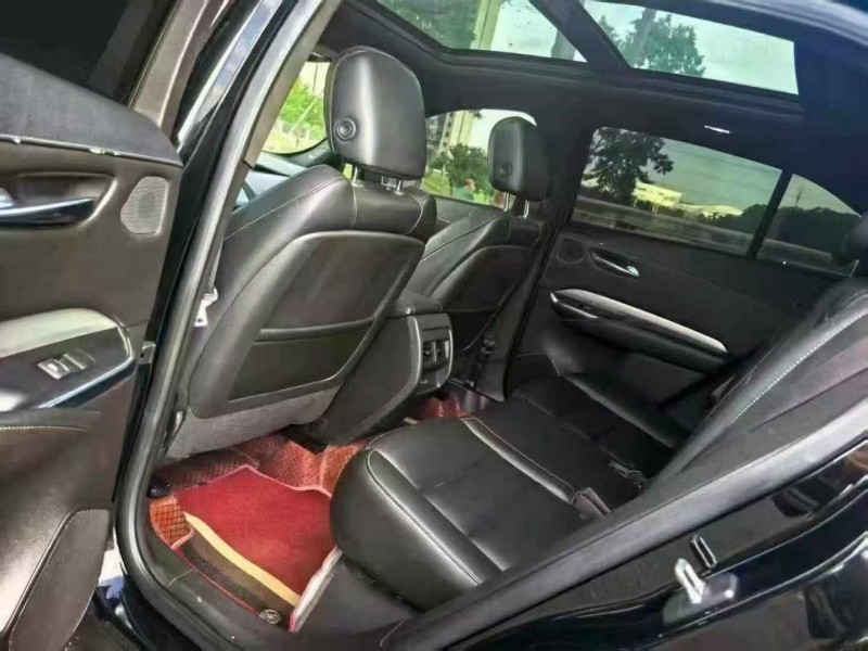 武汉20年凯迪拉克XT47