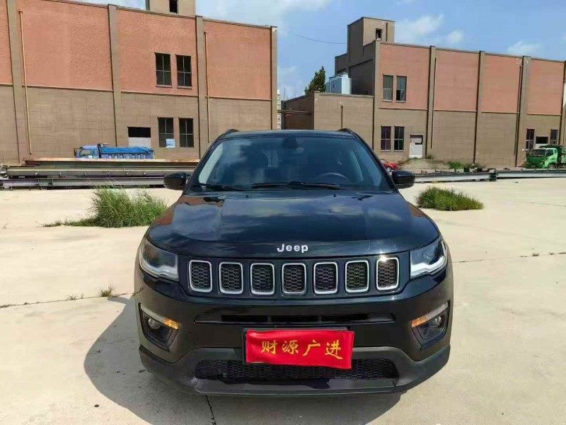 青島21年Jeep指南者1