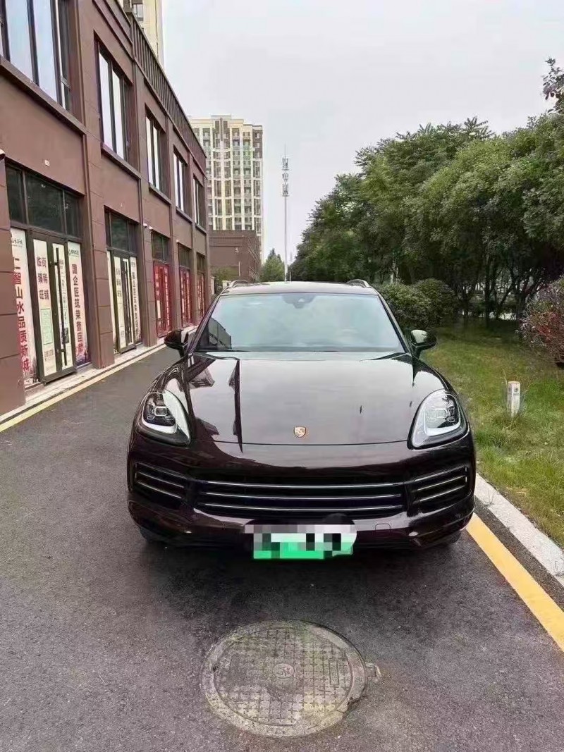 濰坊20年保時捷卡宴1