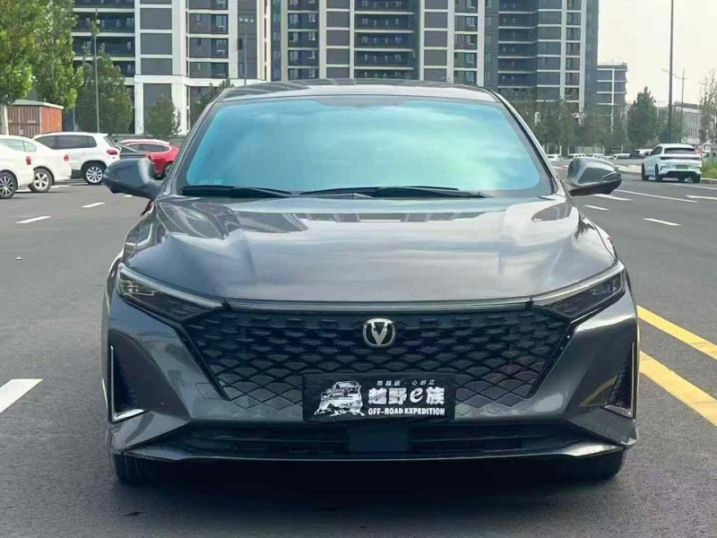 鄭州24年長安汽車銳程1