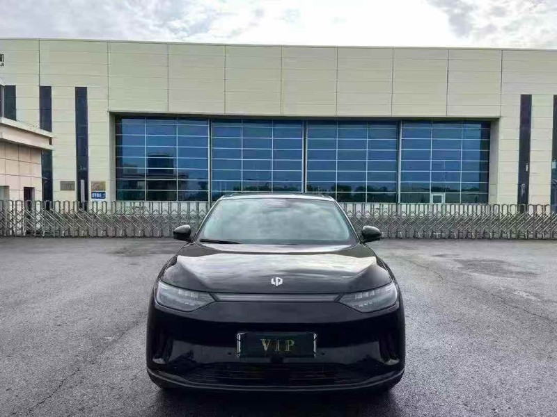 徐州25年零跑汽車C111