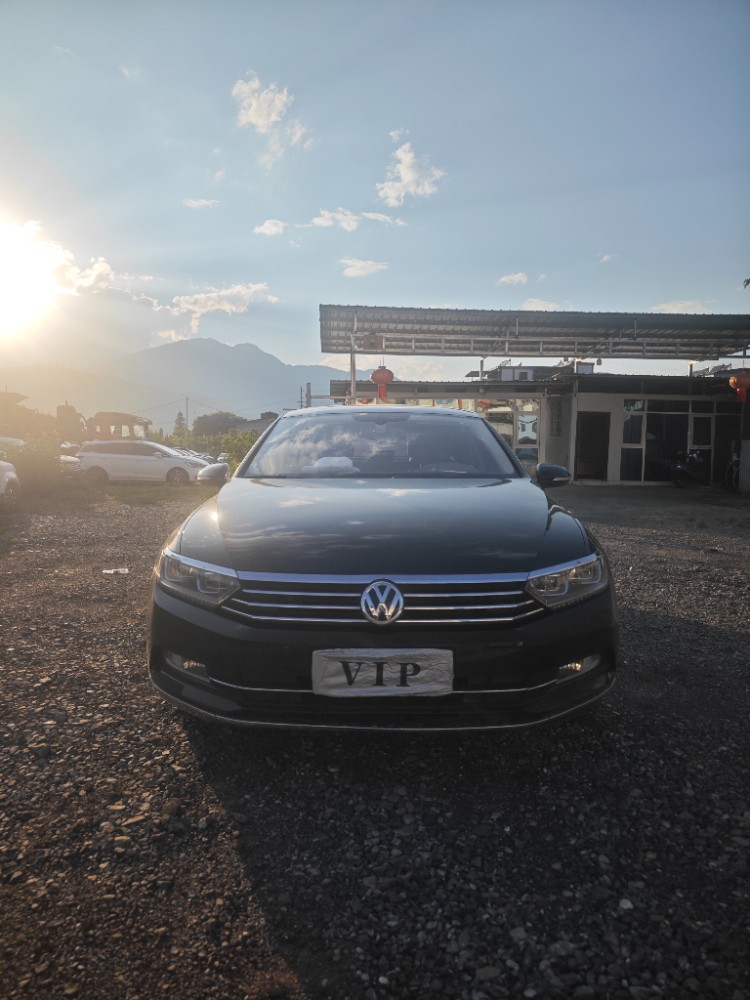 昭通17年大众迈腾1