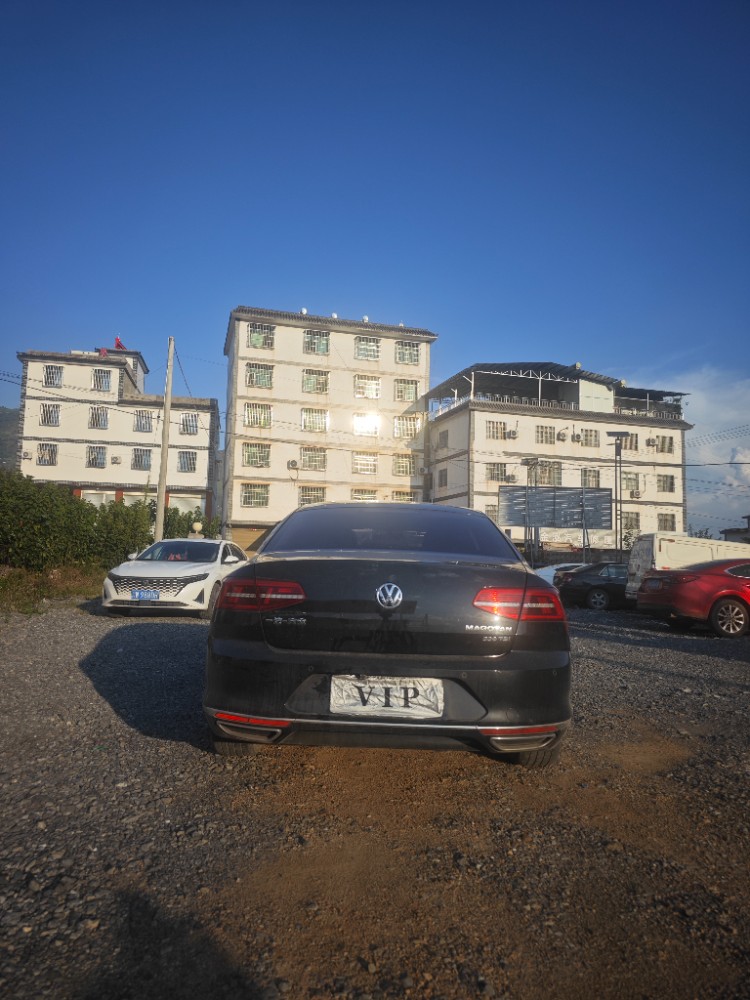 昭通17年大众迈腾4