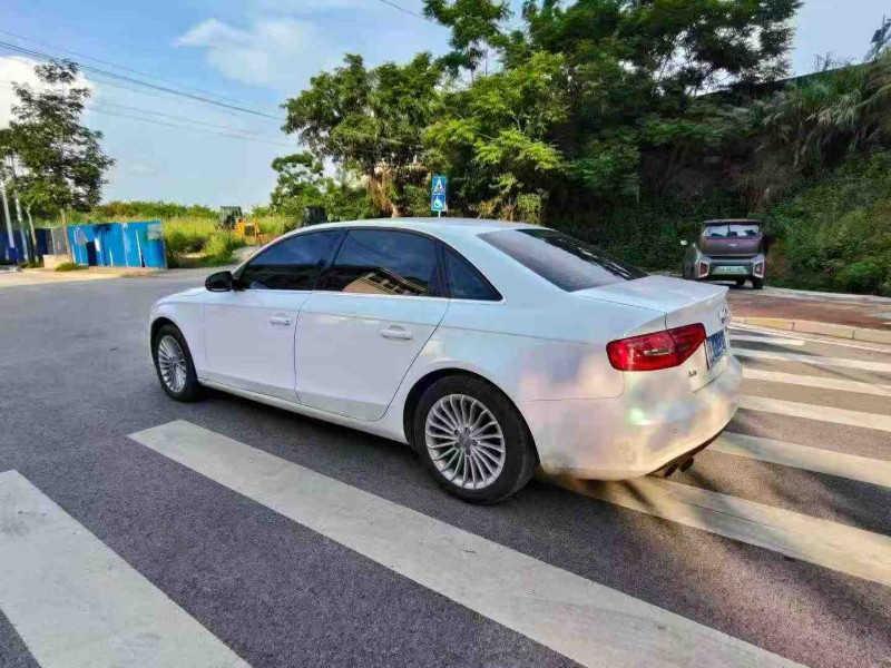 南宁15年奥迪A4L7