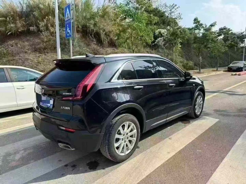 南宁20年凯迪拉克XT48