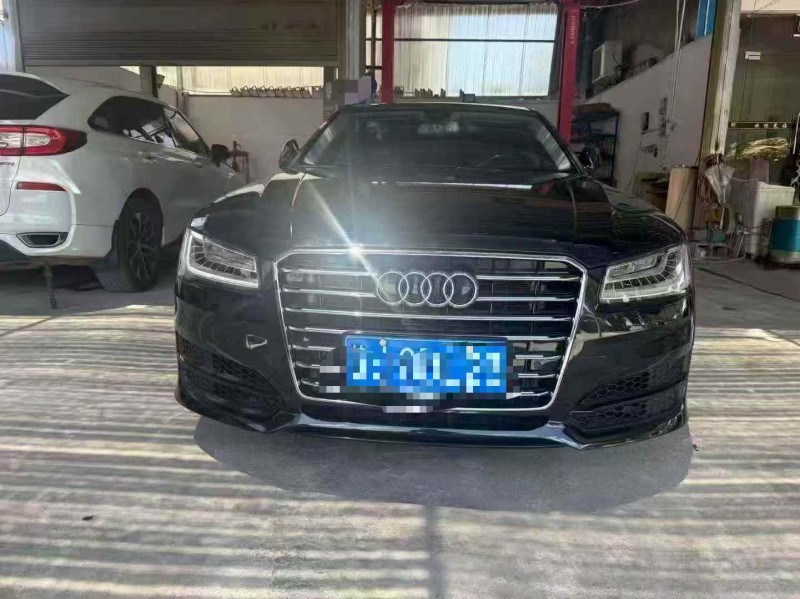 重慶18年奧迪A8L1