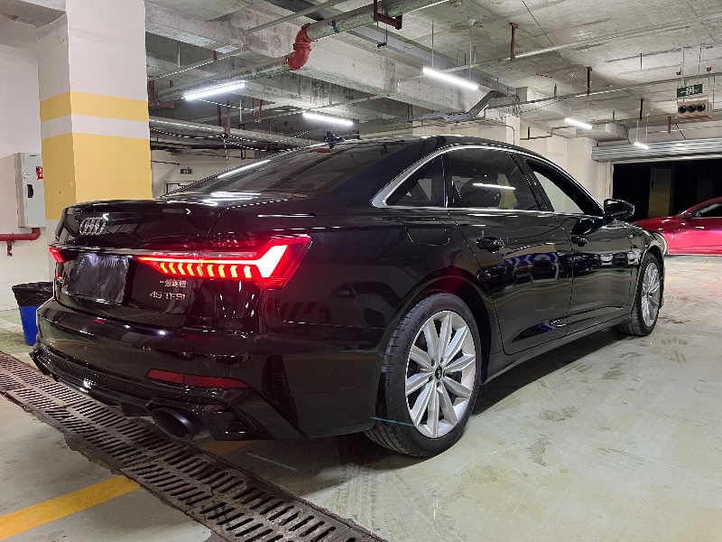 成都24年奧迪A6L9