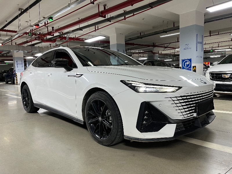 成都22年長安汽車UNI2