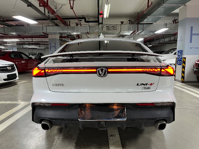 成都22年長安汽車UNI8