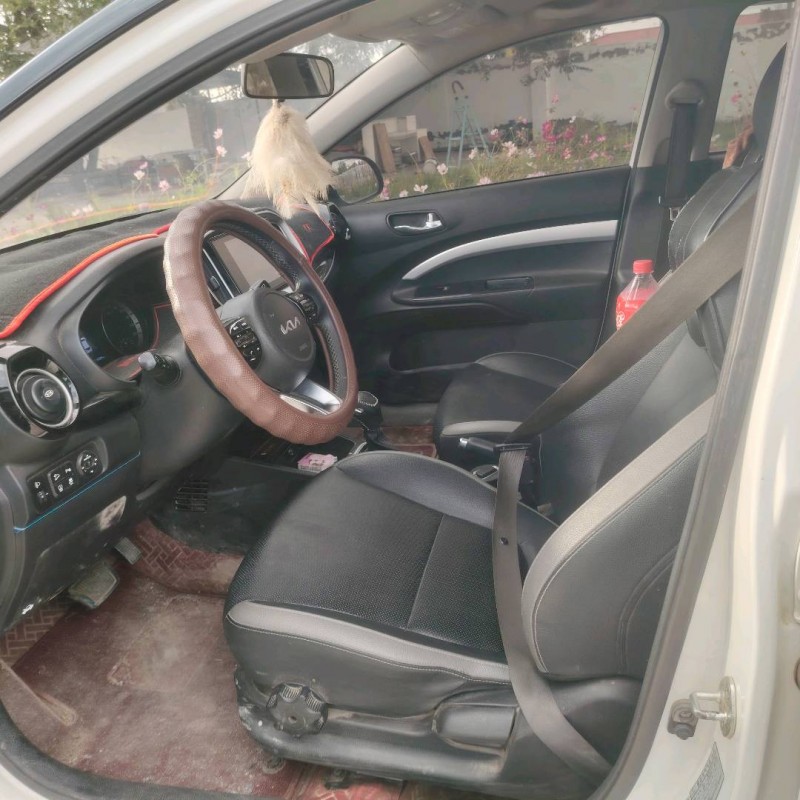 塔城22年起亚KX15