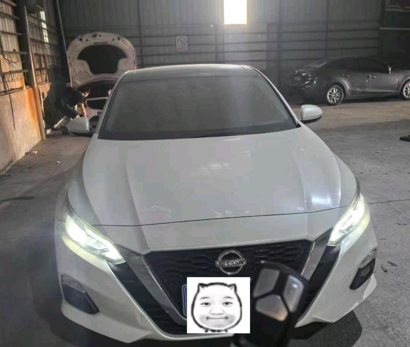 清远21年日产天籁1