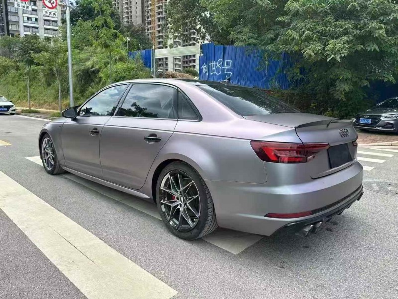 南宁19年奥迪A4L7