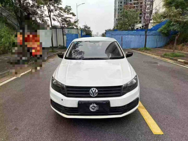 南宁18年大众桑塔纳1