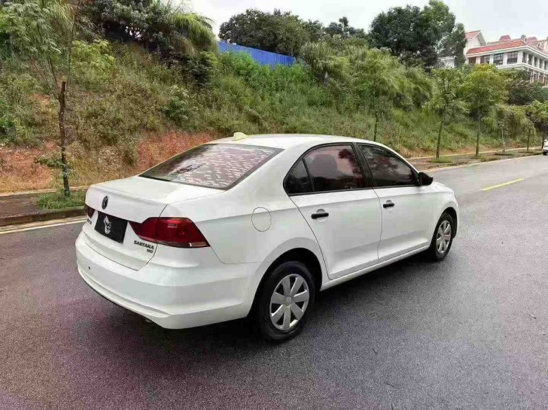 南宁18年大众桑塔纳7