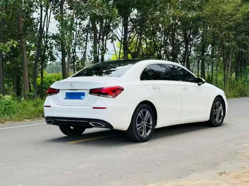 连云港20年奔驰A8