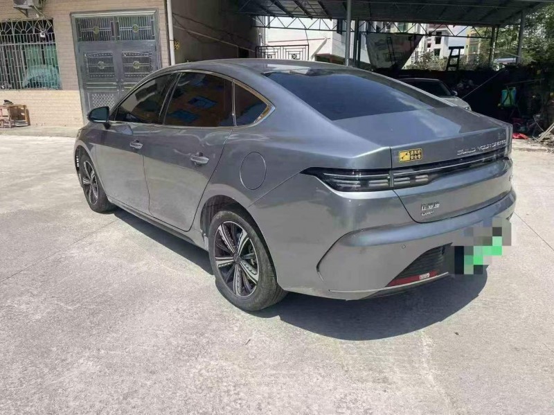 长沙24年比亚迪驱逐舰8