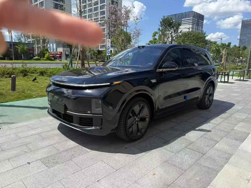 成都25年理想L93