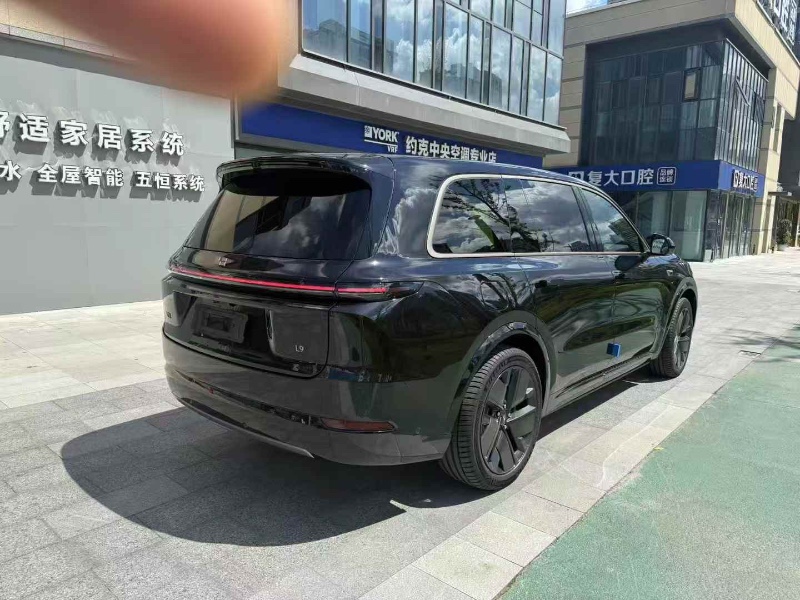 成都25年理想L96