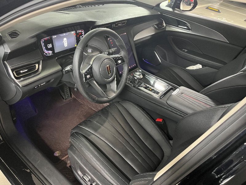 成都24年红旗H54