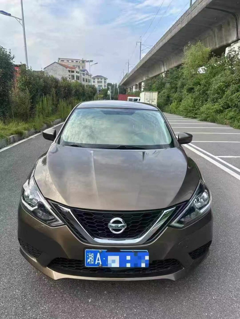 張家界20年日產軒逸1