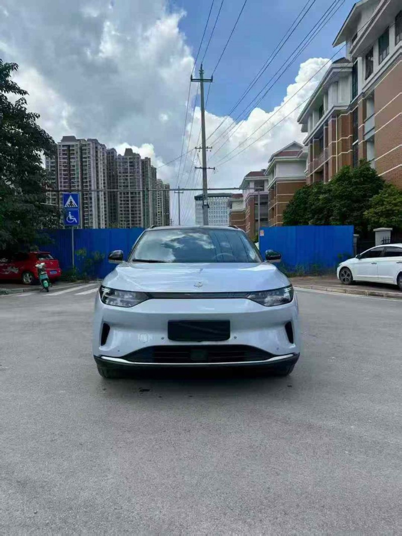 南寧22年零跑汽車C111
