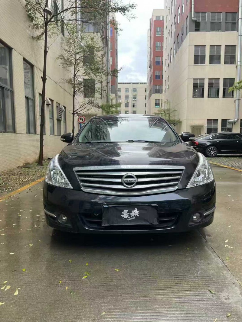 佛山10年日產天籟1