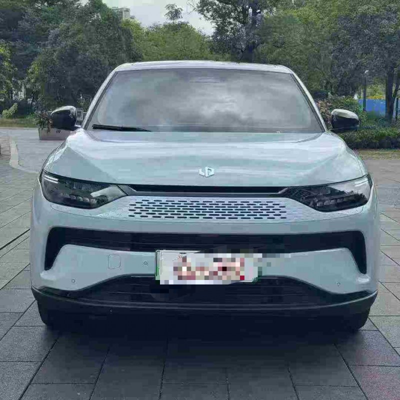 深圳25年零跑汽車C111