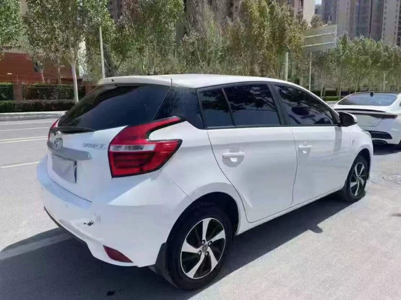 郑州20年丰田YARiS L 致炫4
