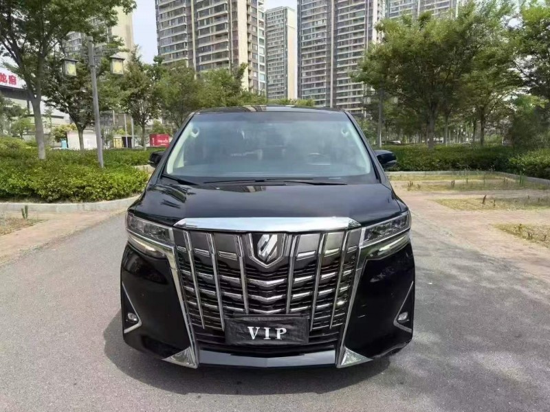 連云港17年豐田埃爾法1