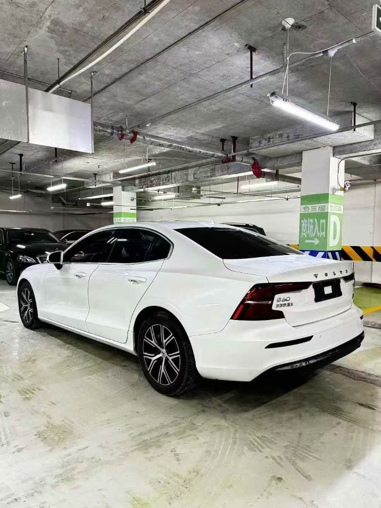 成都23年沃爾沃S60L7