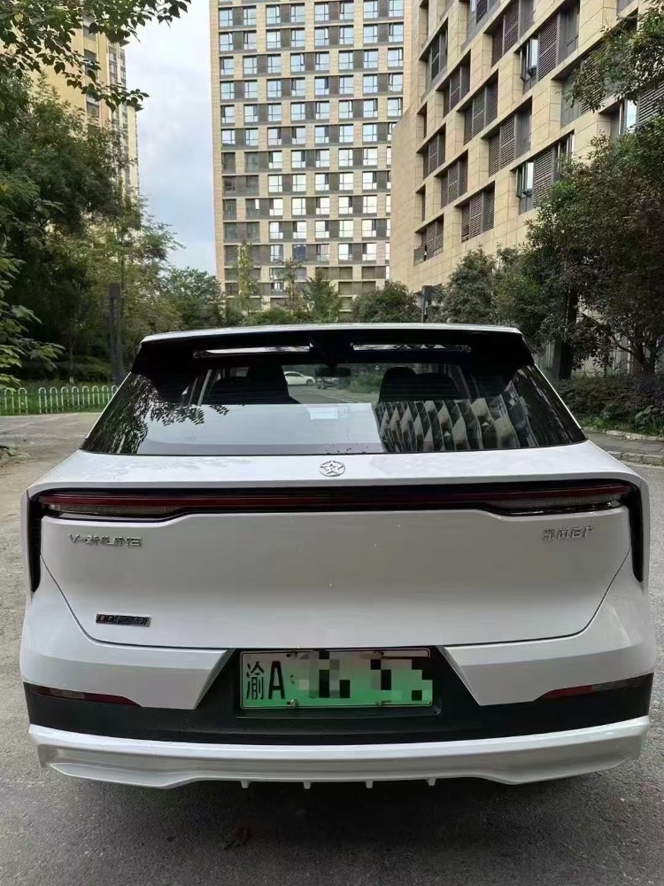 成都25年啟辰大V8