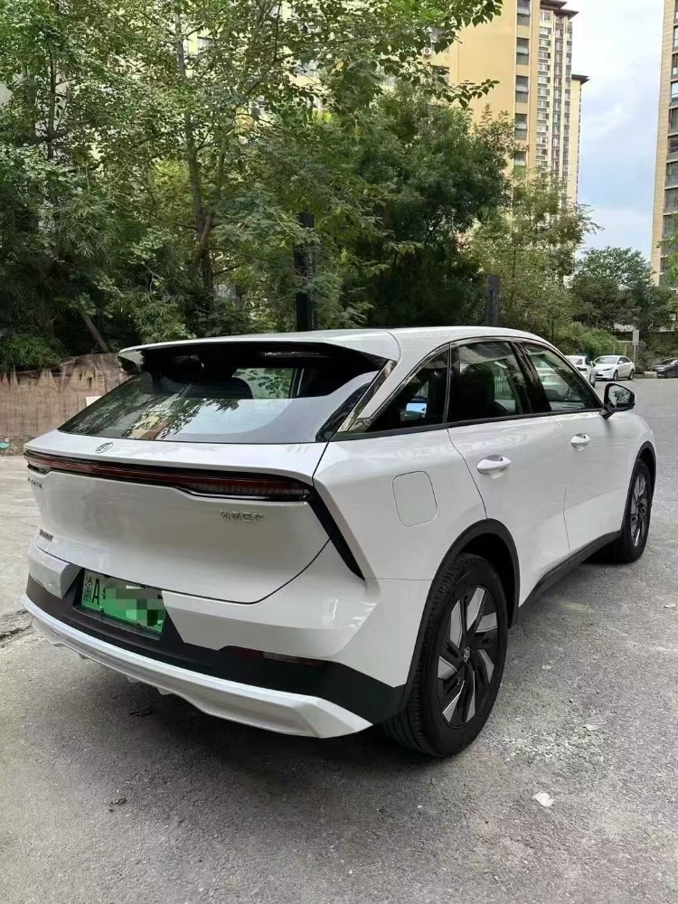 成都25年啟辰大V9