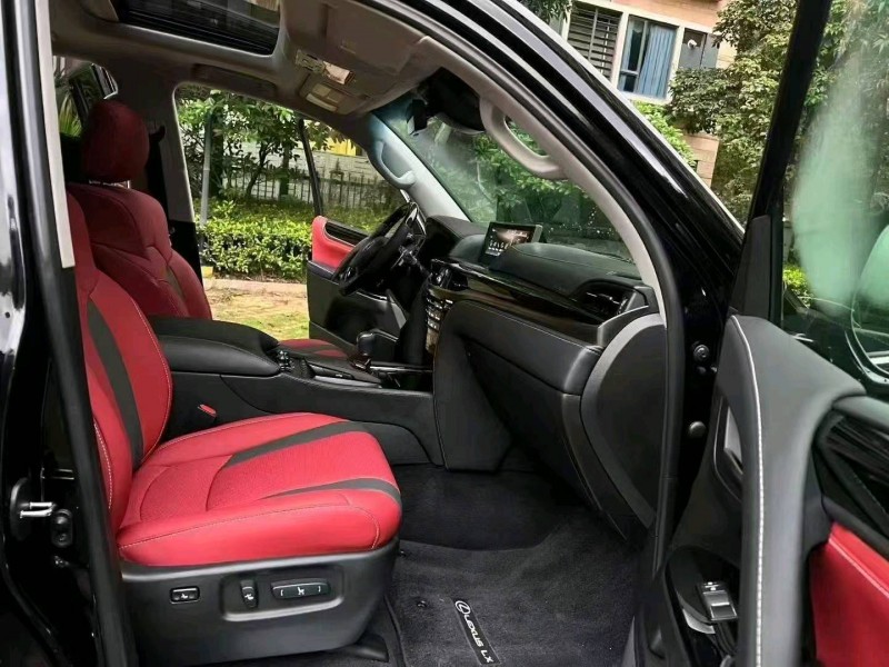 东莞21年雷克萨斯LX7