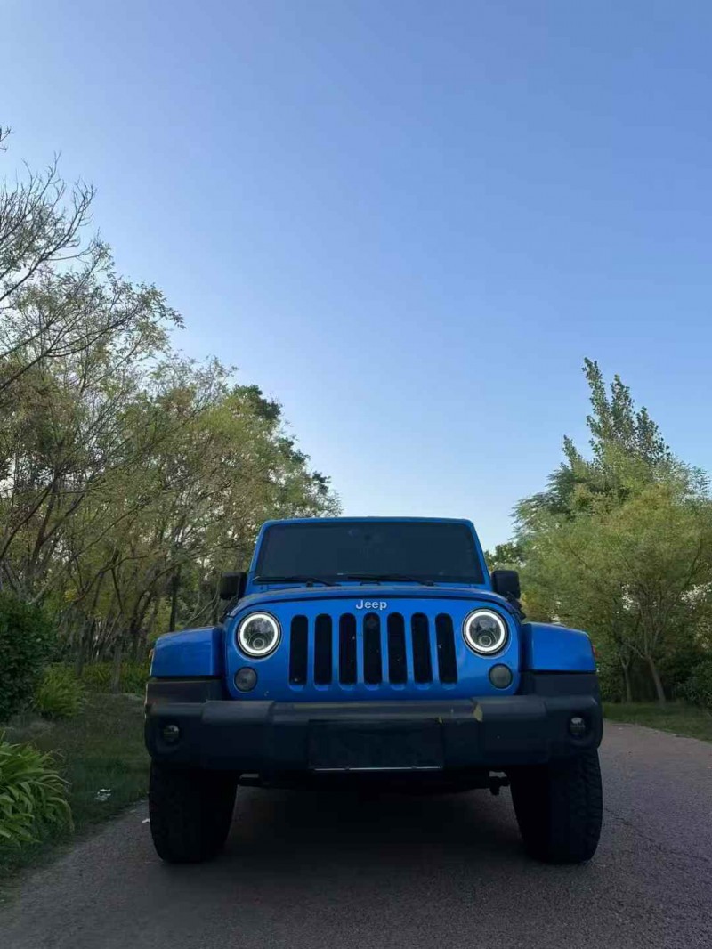 淄博17年Jeep牧馬人1