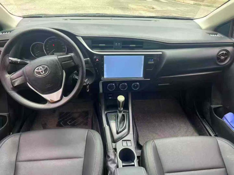 南宁18年丰田雷凌5